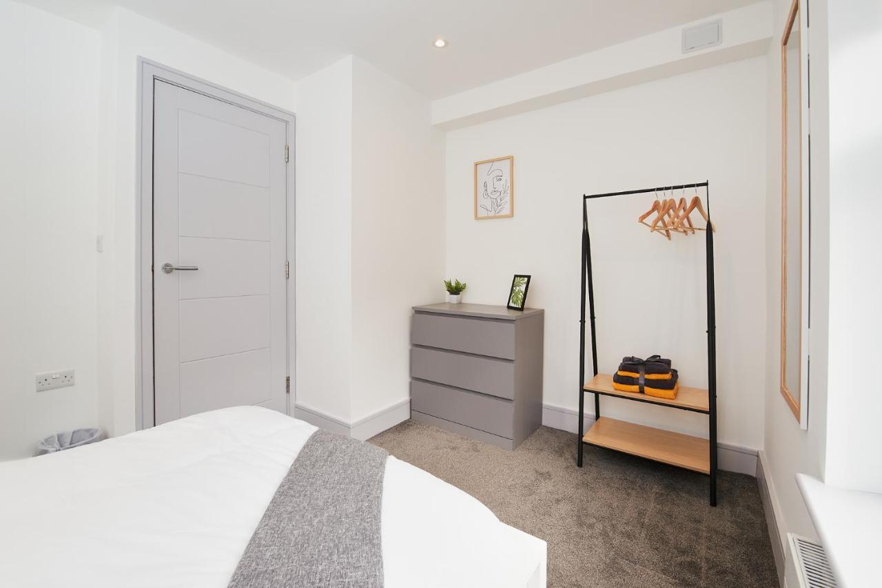 High Spec 2 Bed W/parking Available * Londen