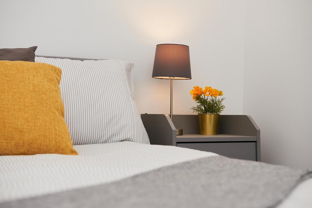Appartement High Spec 2 Bed W/parking Available Londen